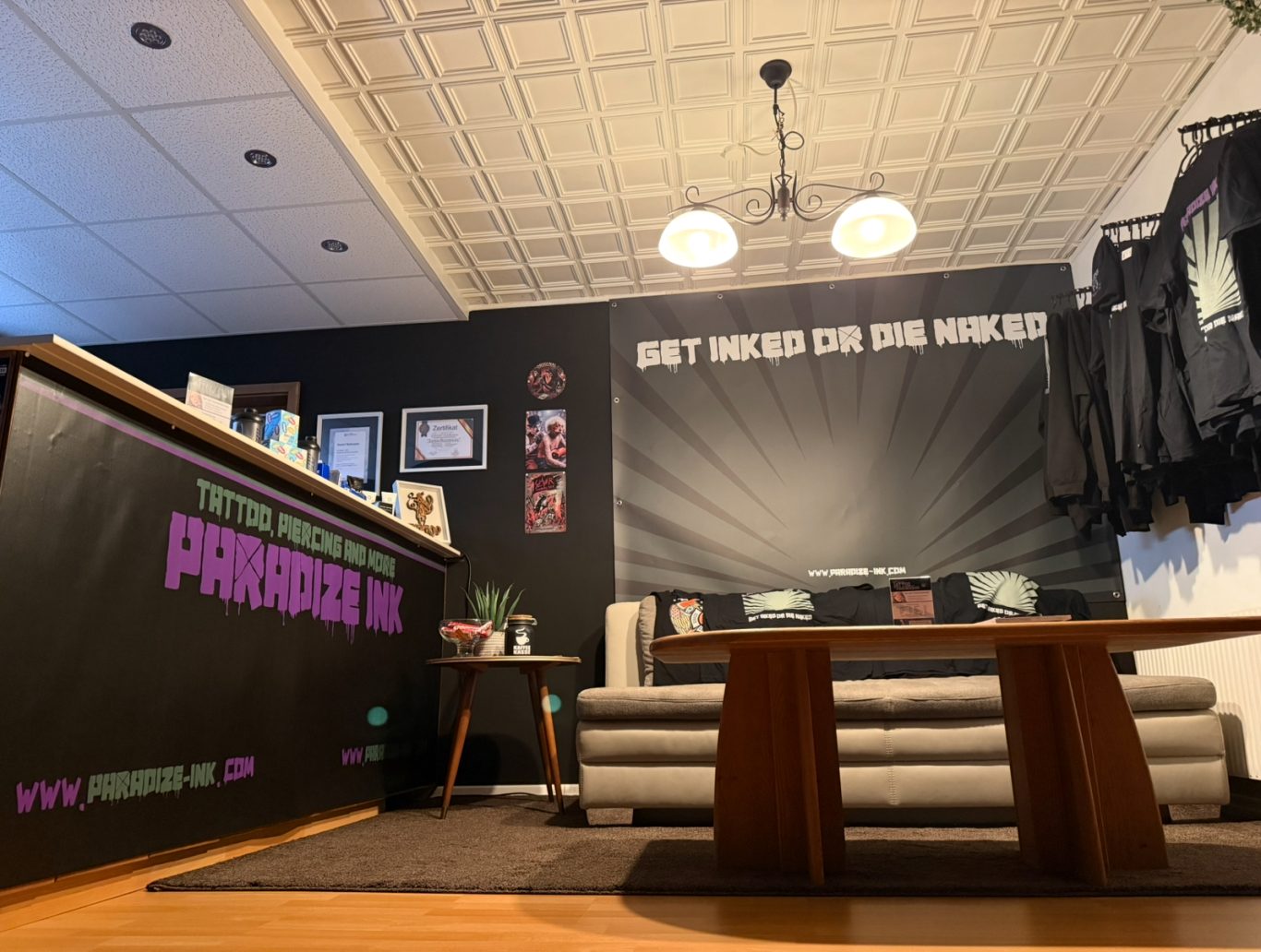 Paradize INK - Beratungsecke