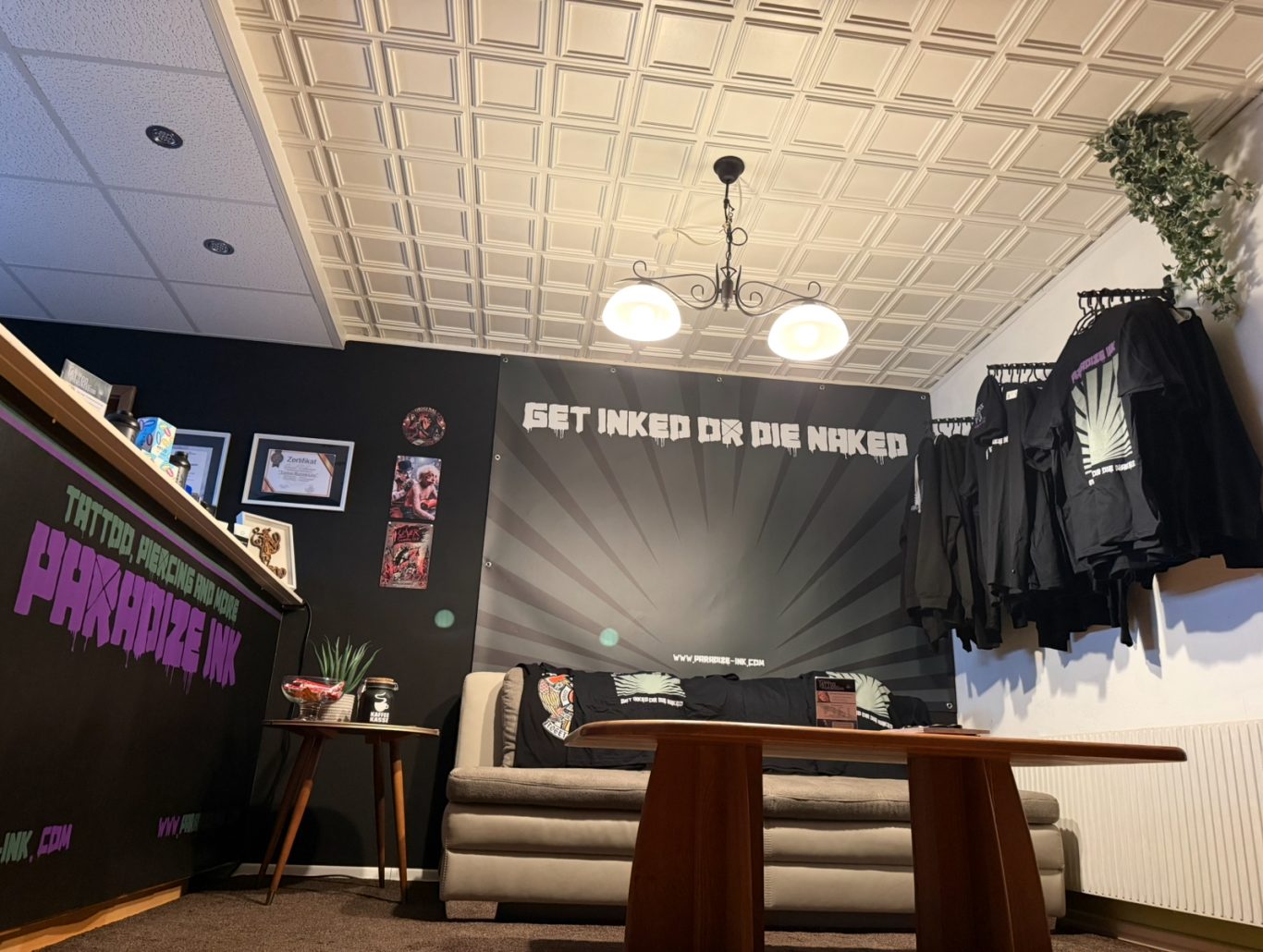 Paradize INK - Beratungsecke